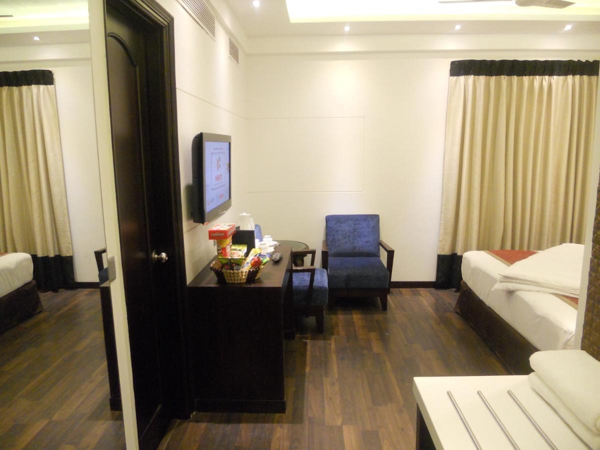 Grand Godwin - Complimentary Airport Pickup -near Ndls Railway Stn 4* Nova Deli