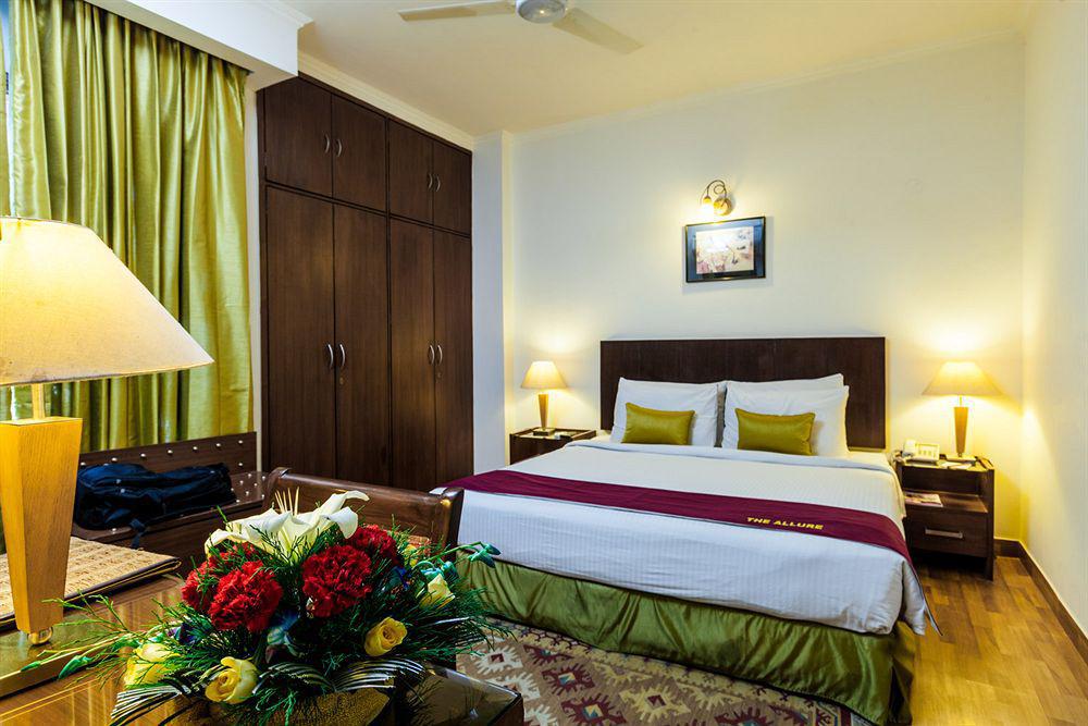 Velvet Apple Hotel 3*