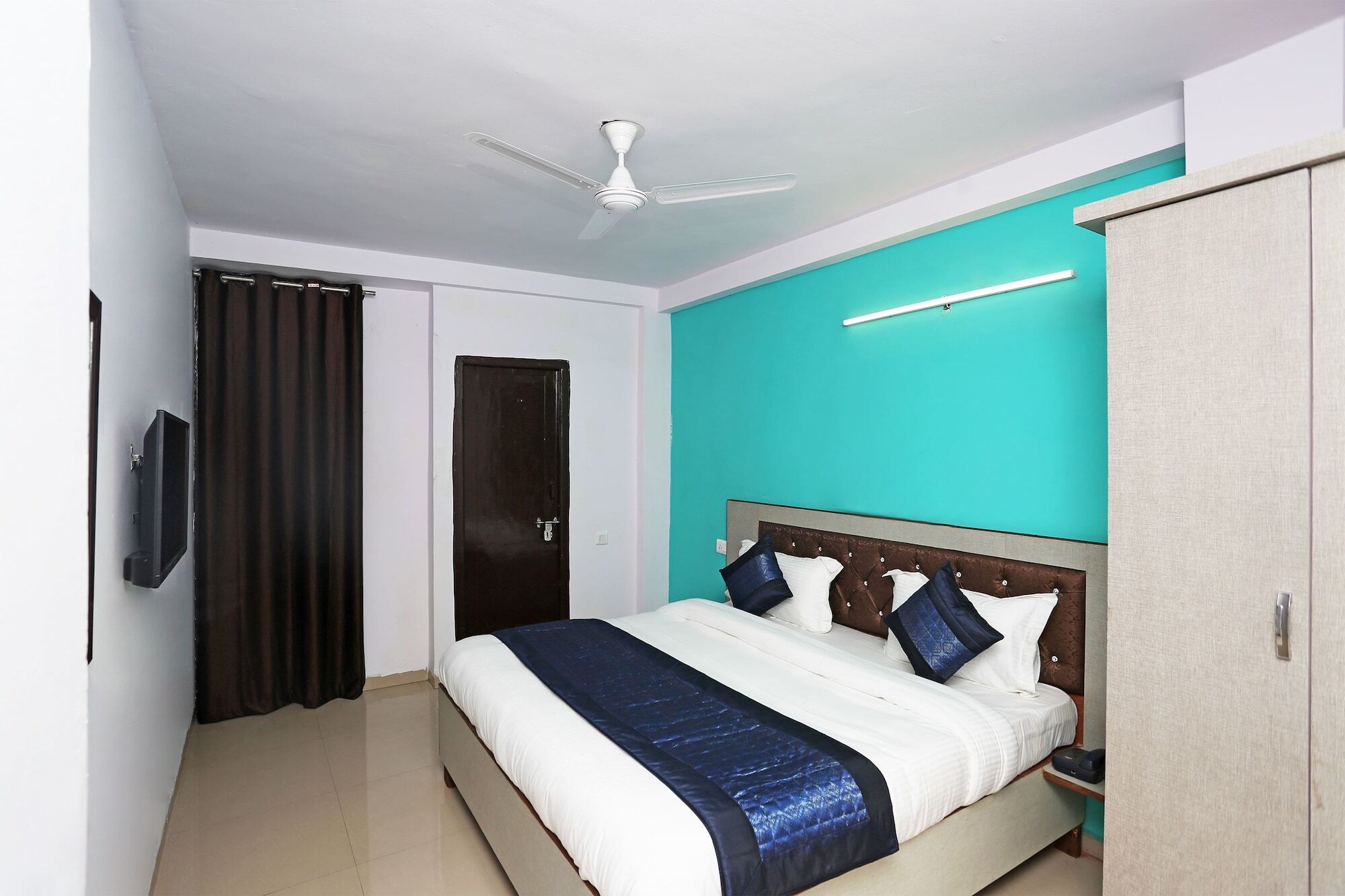 Anvi Hotel