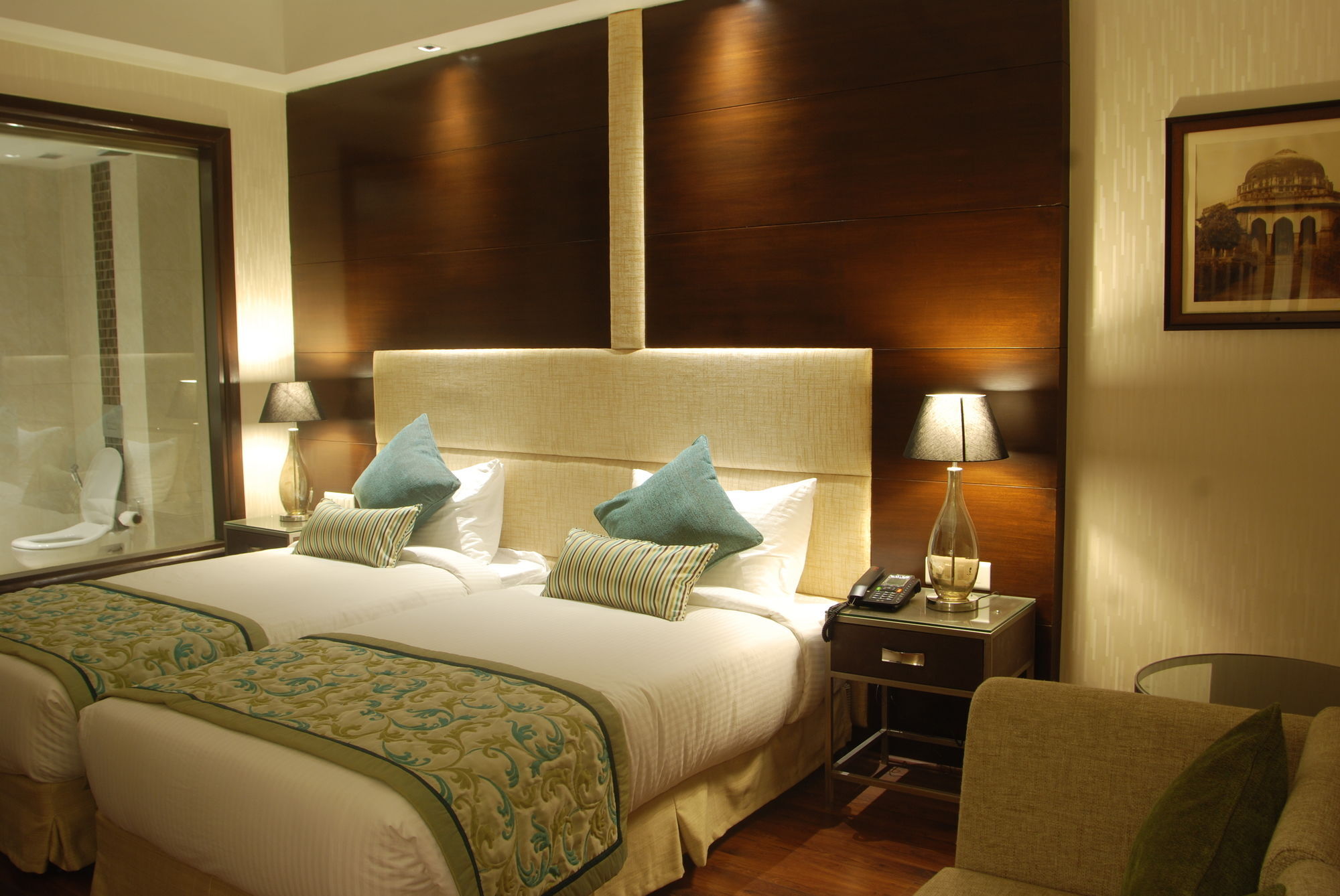Plutos Hotel