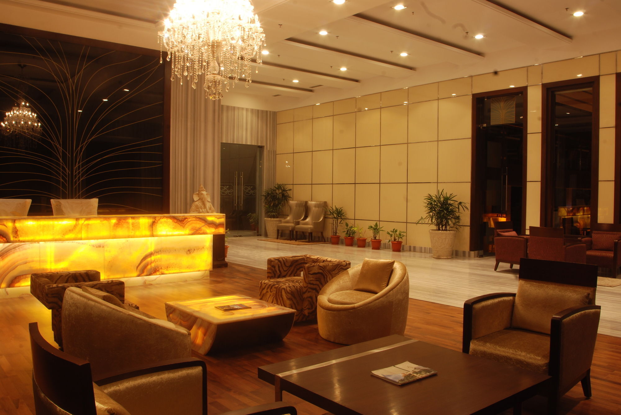 Plutos Hotel 3*