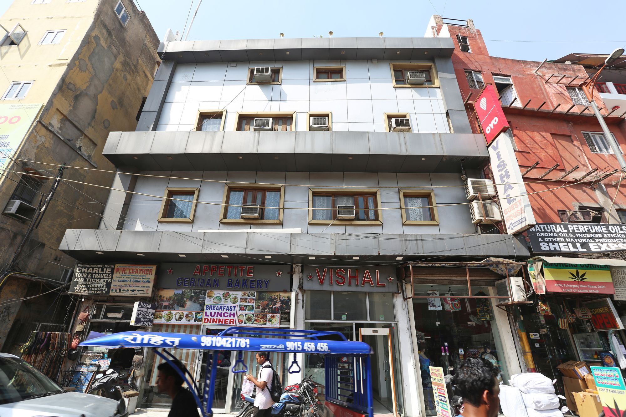 Oyo 6264 Near Main Bazar New Delhi