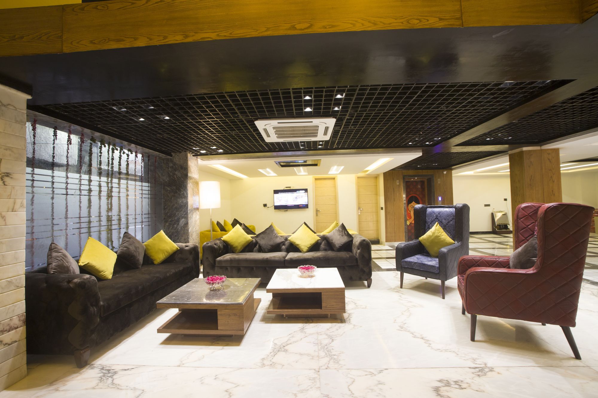 Staybook Nitya Maharani Free Airport Pickup New Delhi