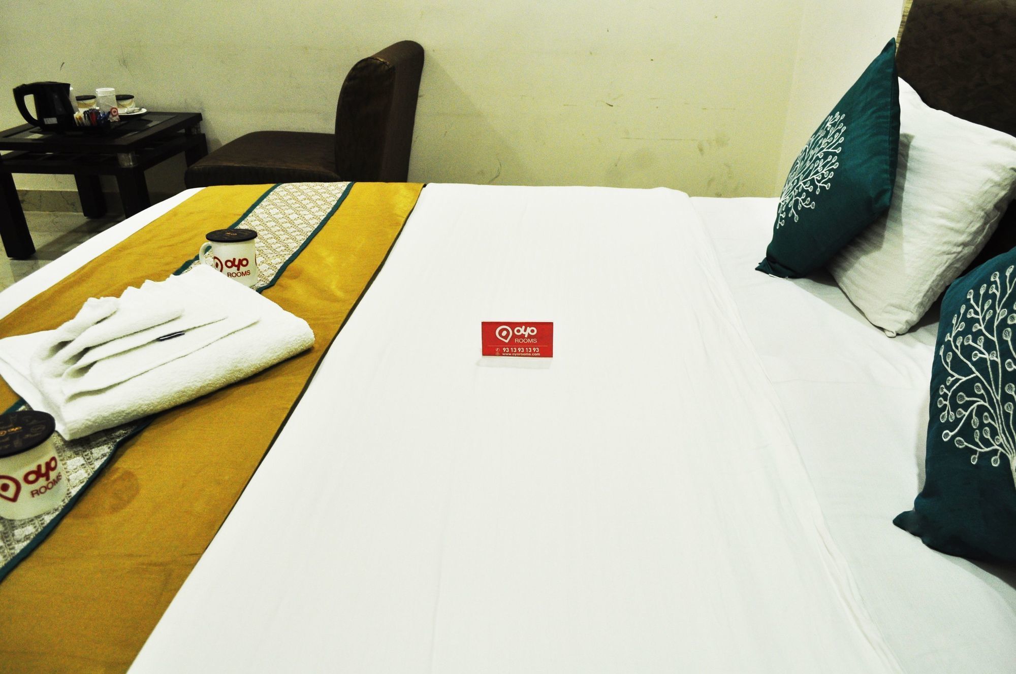 Oyo Premium Laxmi Nagar