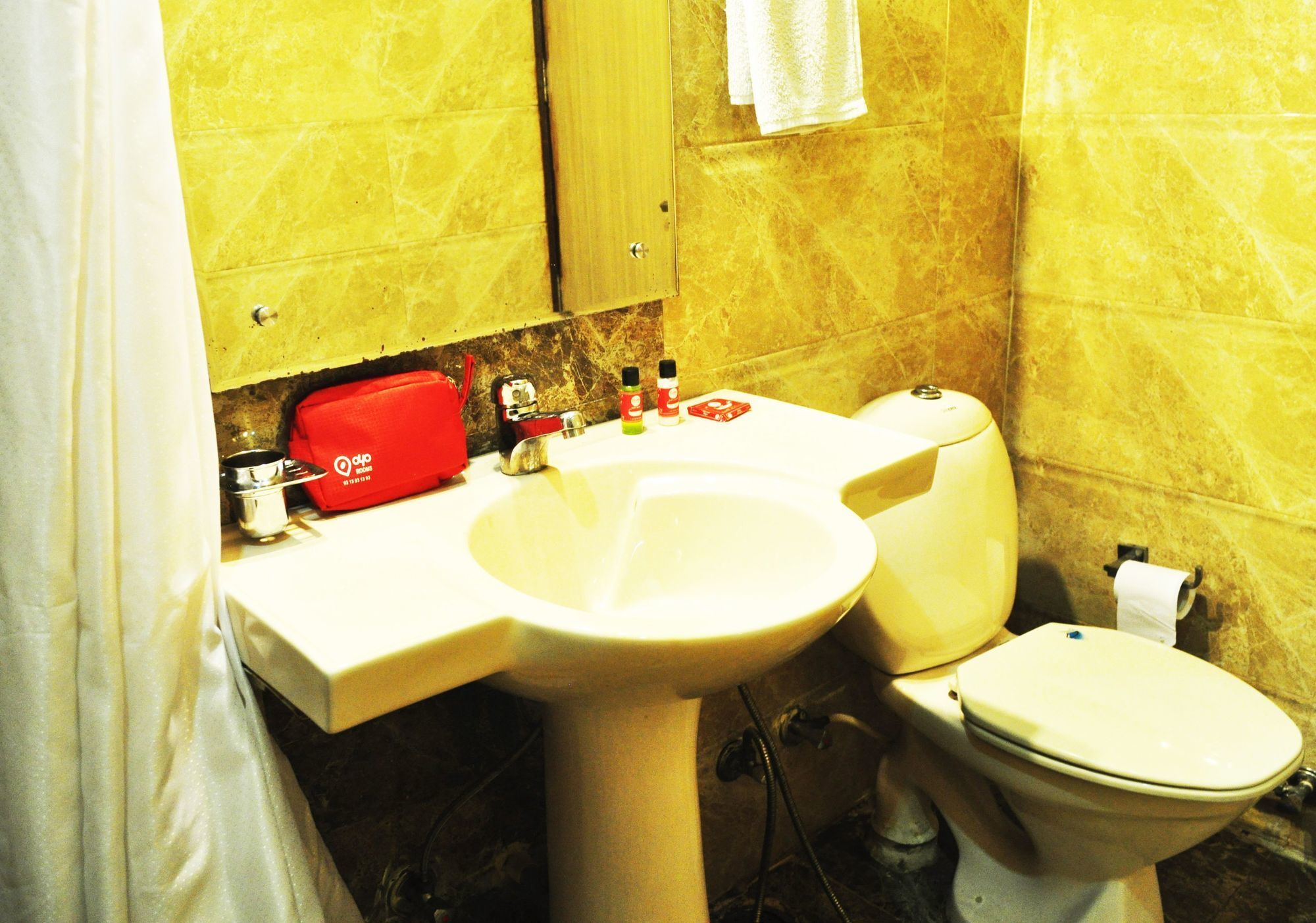 Oyo Premium Laxmi Nagar 2* New Delhi