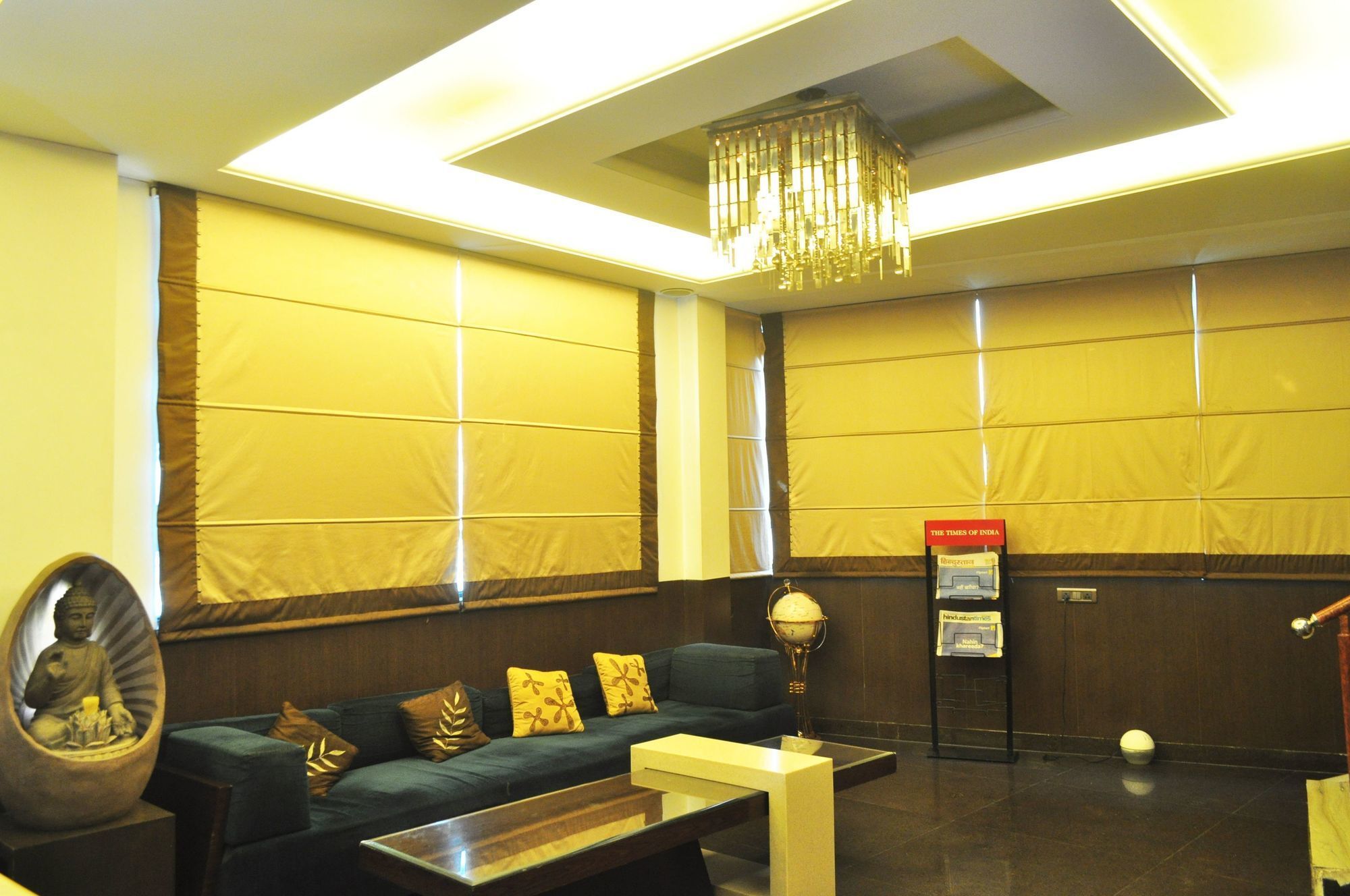 Oyo Premium Laxmi Nagar New Delhi