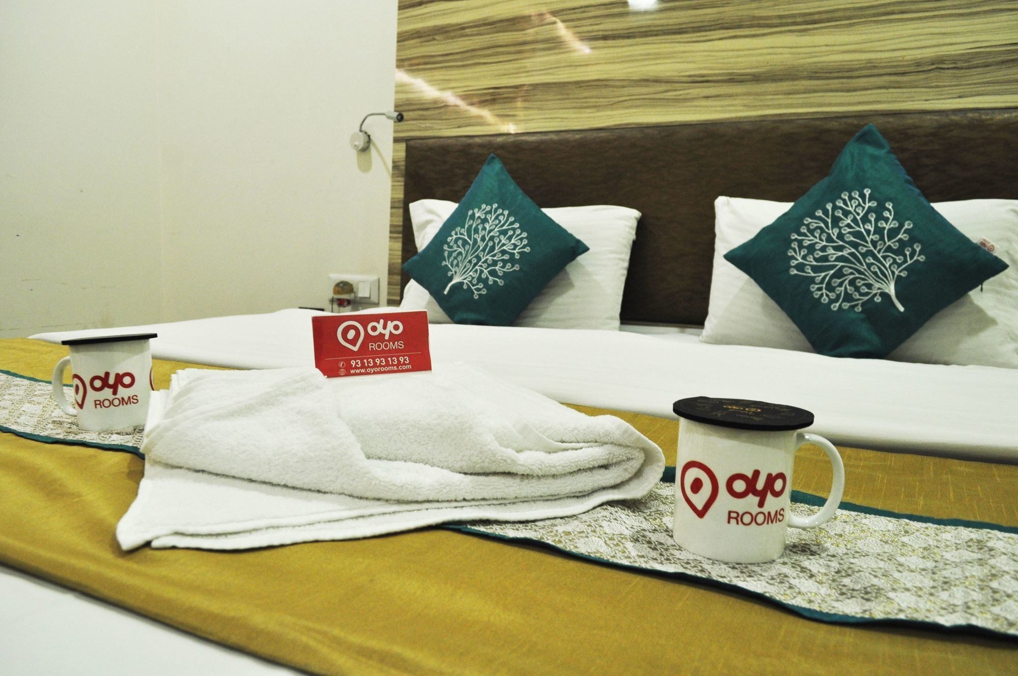 Hotel Oyo Premium Laxmi Nagar