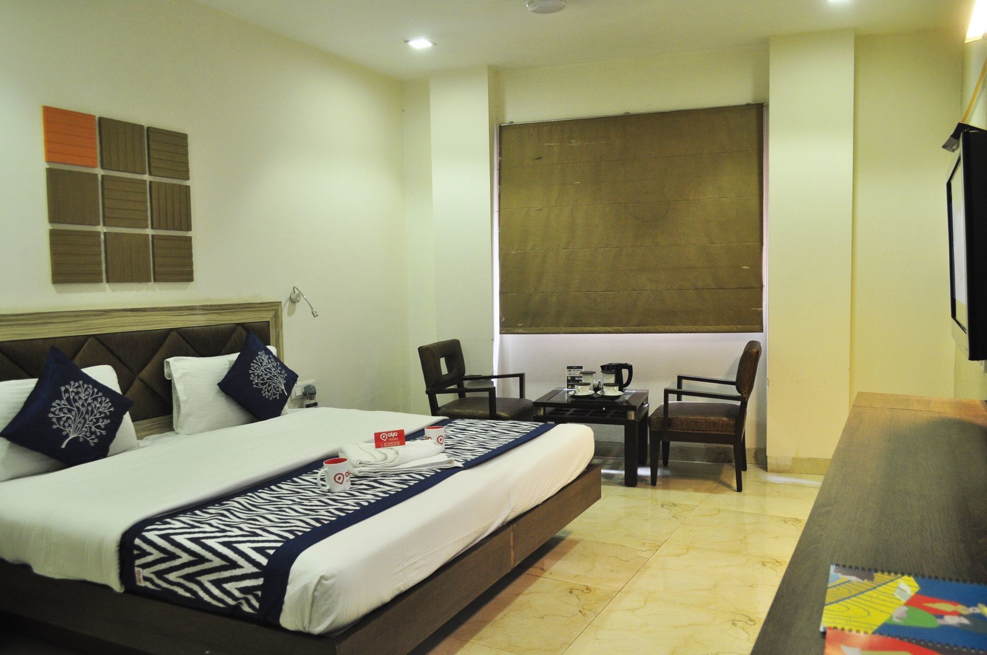 Hotel Oyo Premium Laxmi Nagar