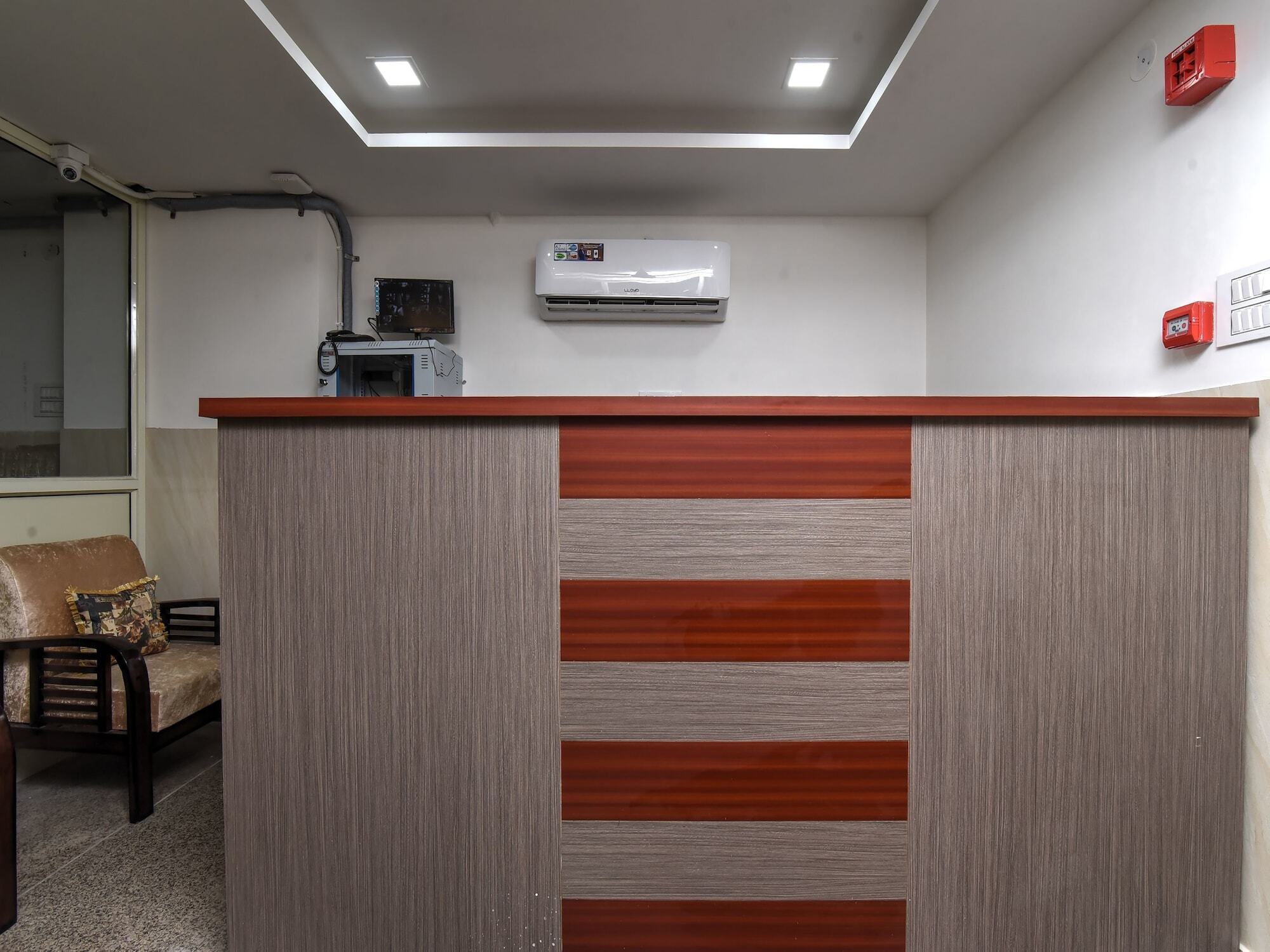 Hotel Super Townhouse Rohini Sector 24
