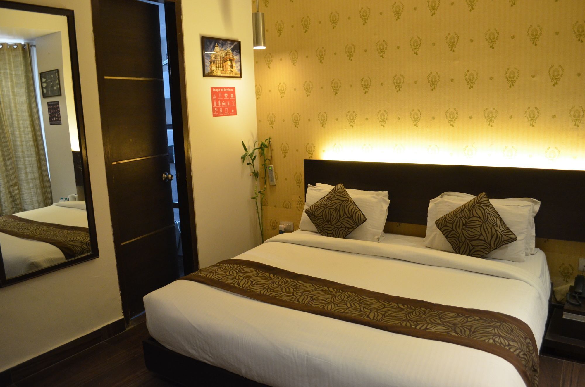 Woodapple Residency Hotel 2*
