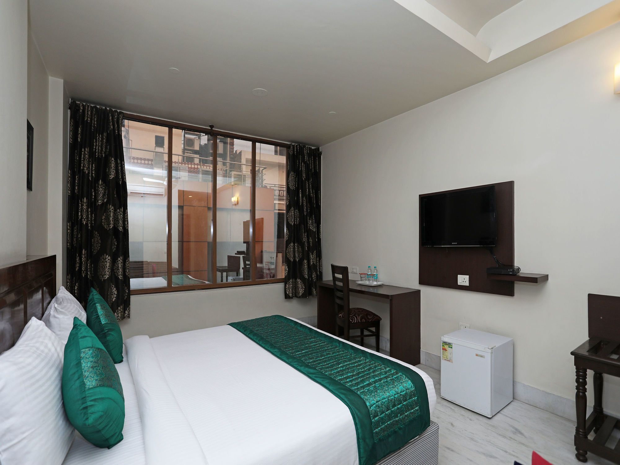 Hotel Oyo 11352 Shanti 2*