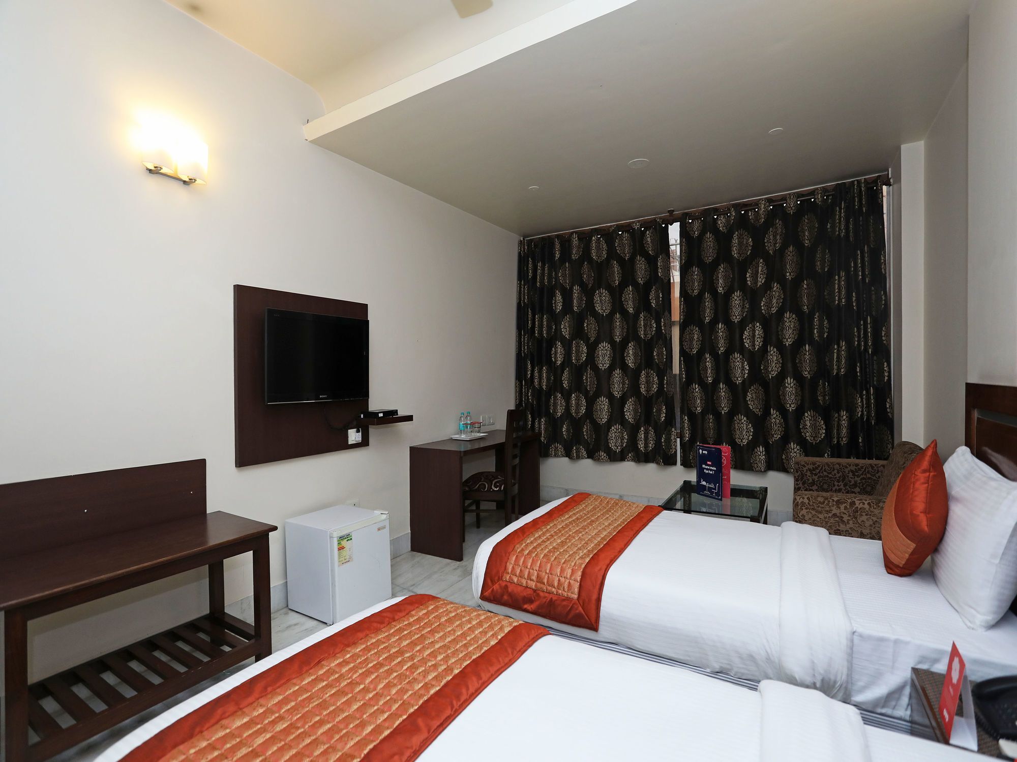 Oyo 11352 Shanti Hotel