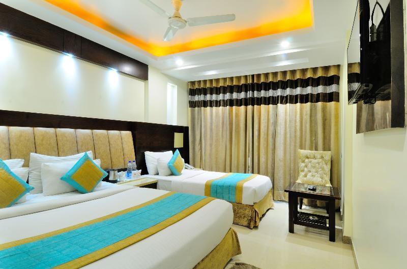 Hotel Sai Miracle - Luxury Living 3*