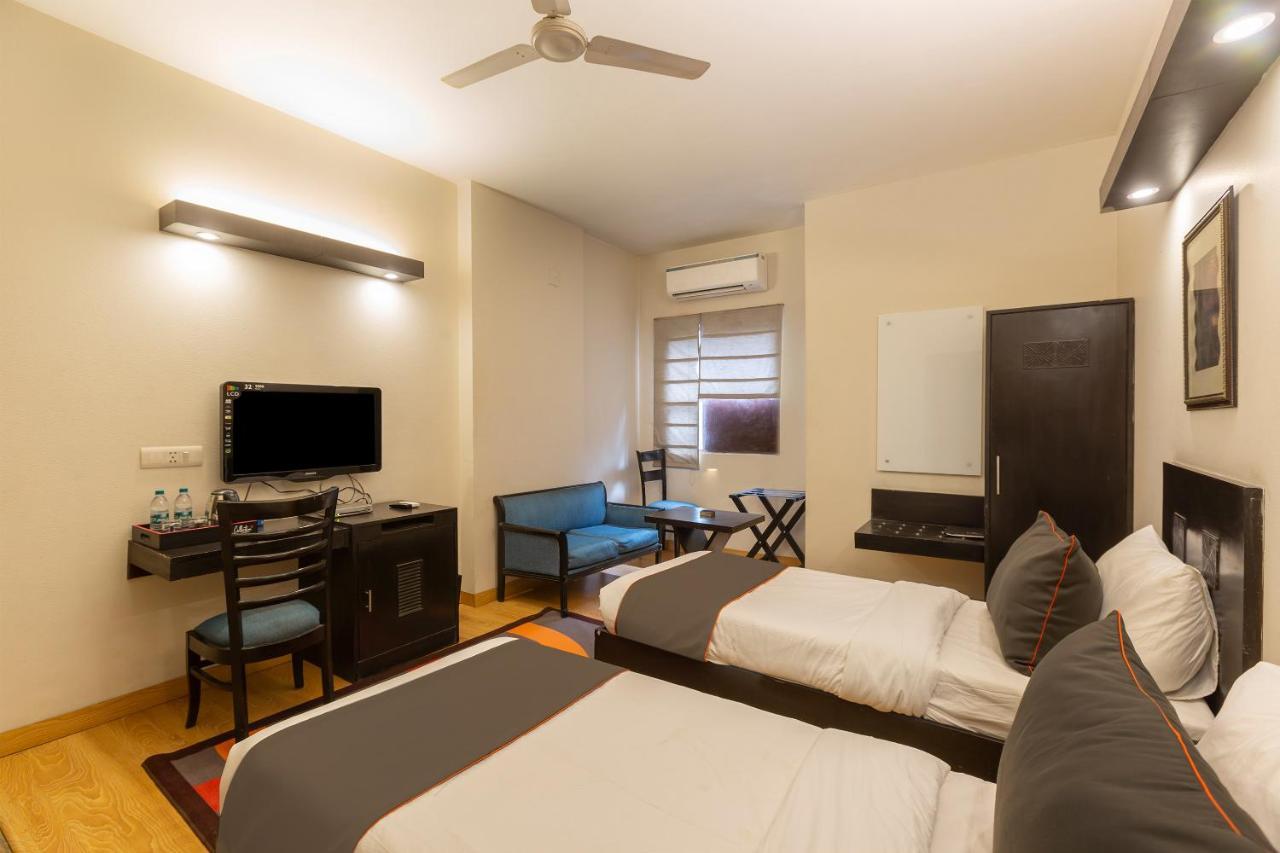 Edition O 30065 Regale Hotel 3*