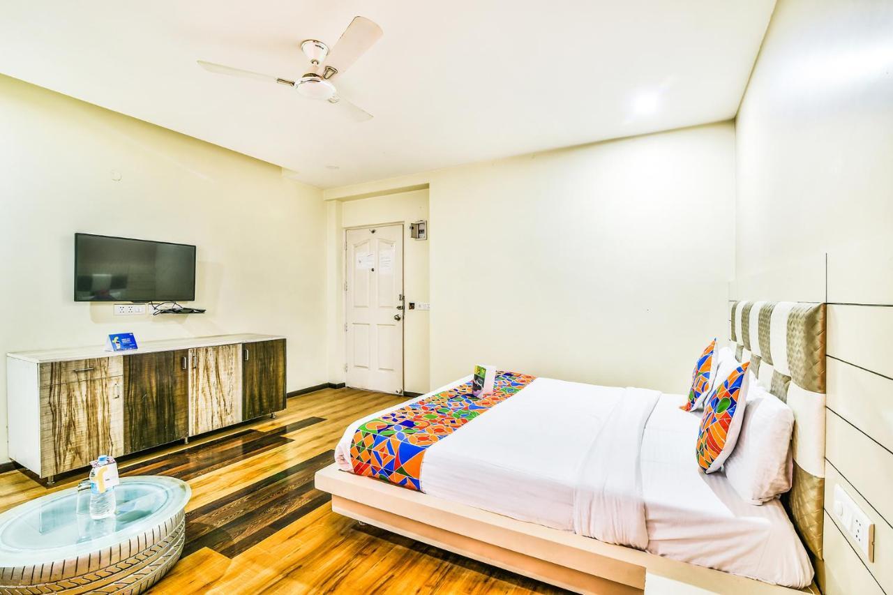 Fabexpress Grand Shoba Hotel 3*