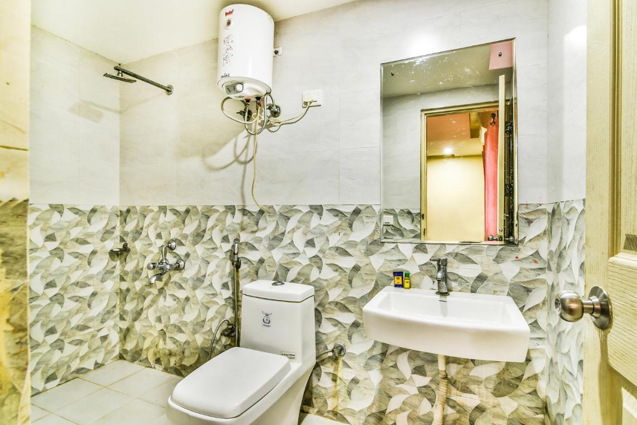 Hotel Fabexpress Grand Shoba