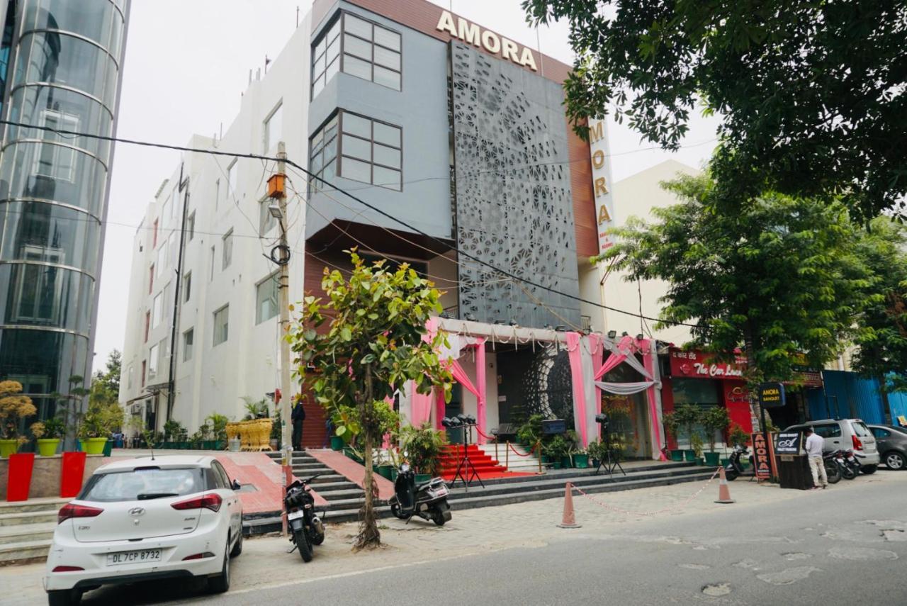 Hotel Amora Dwarka New Delhi