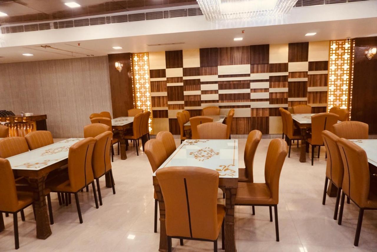 Amora Dwarka Hotel