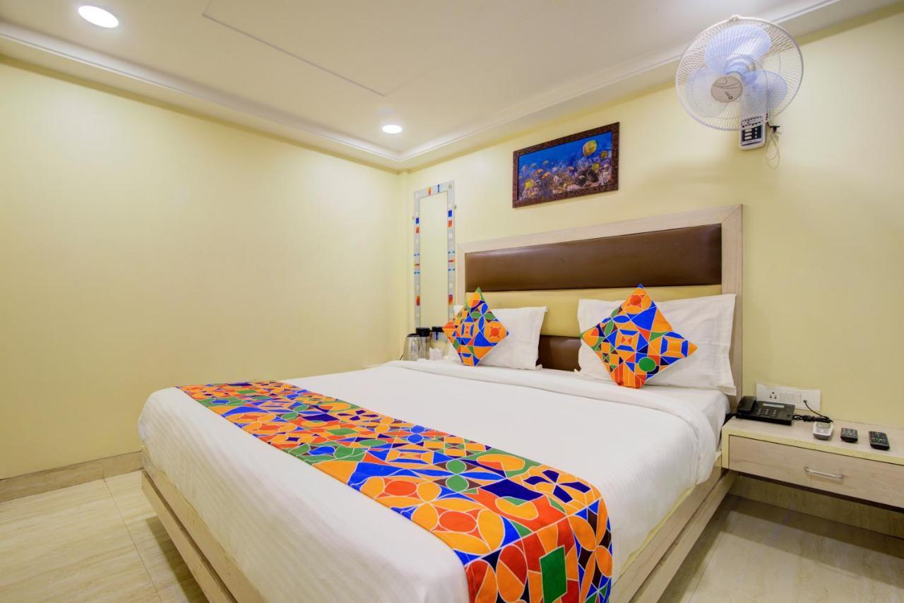 Kaushal Palace Hotel 3*