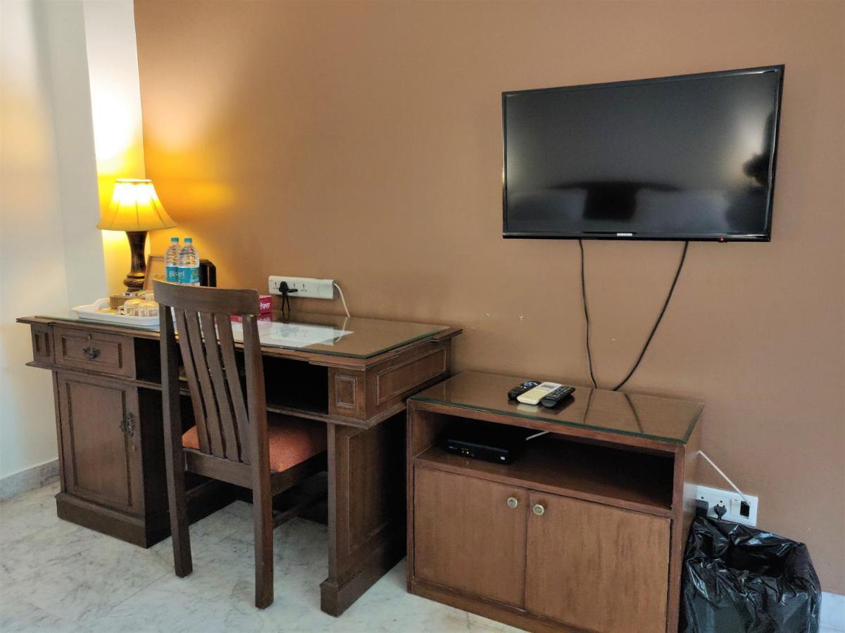 Bed & Breakfast Cp - With Patio New Delhi