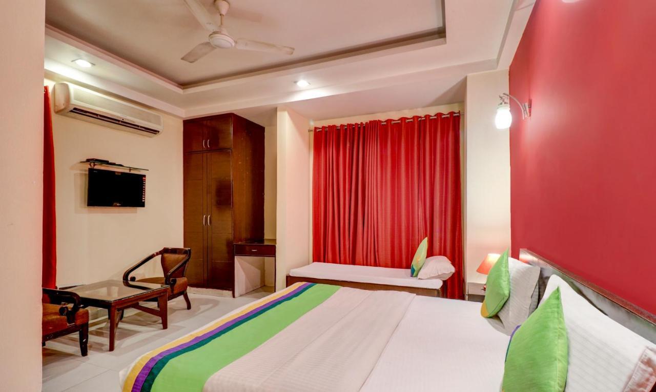 Sai International Dwarka Hotel 3*