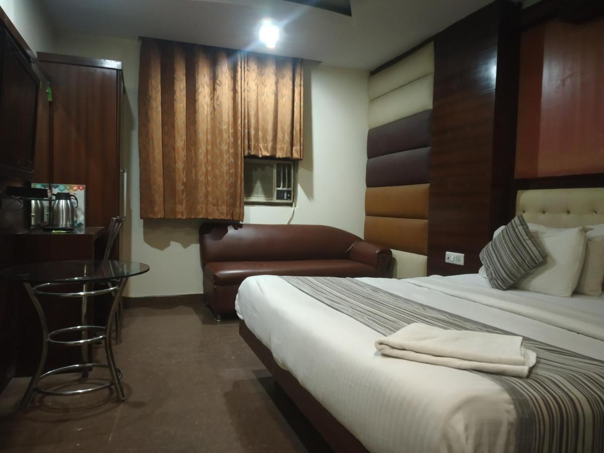 Adb Rooms Dada Cottage New Delhi