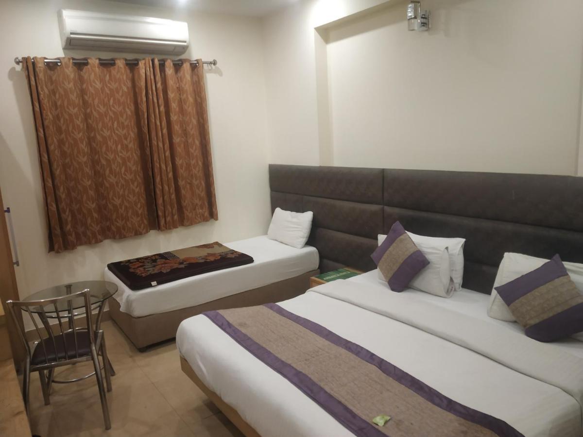 Adb Rooms Dada Cottage 2* New Delhi