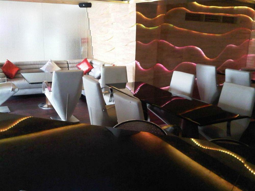 Taurus Sarovar Portico Hotel 4*