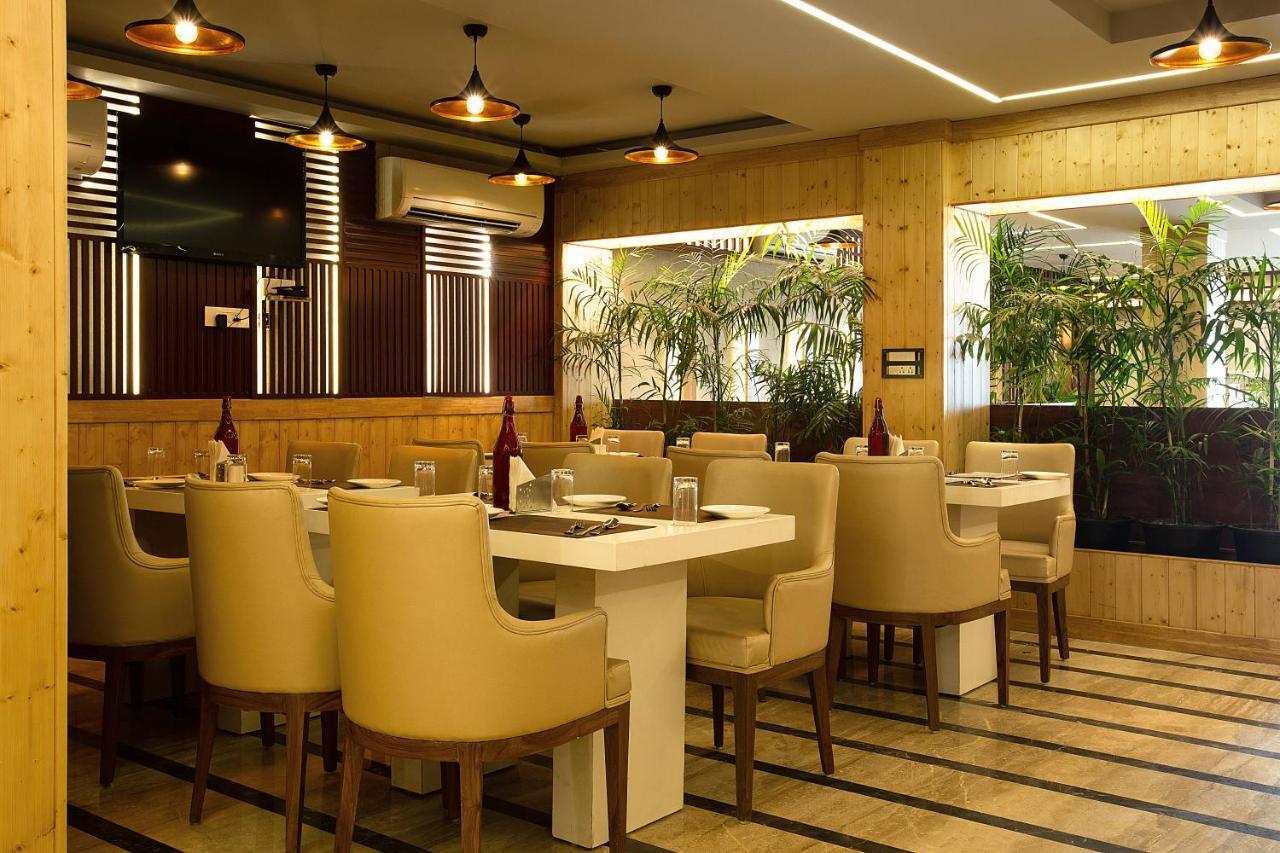 Hotel The Lohmod - Near Delhi Airport