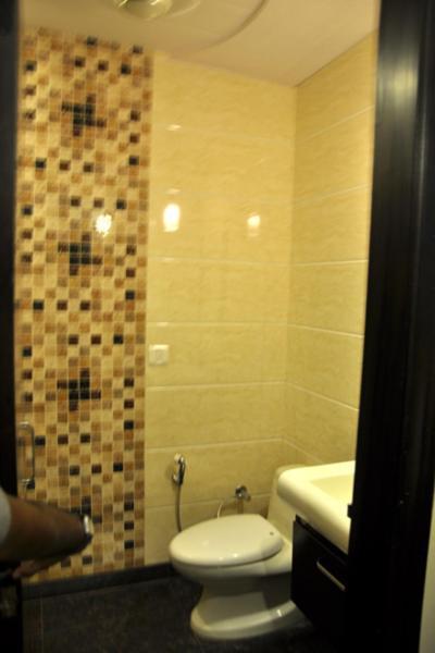 Apra Deluxe Hotel