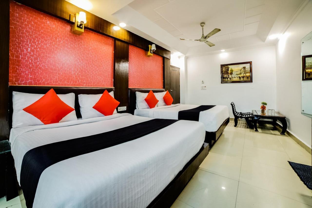 Delhi Heart At Railway Station Hotel 3*
