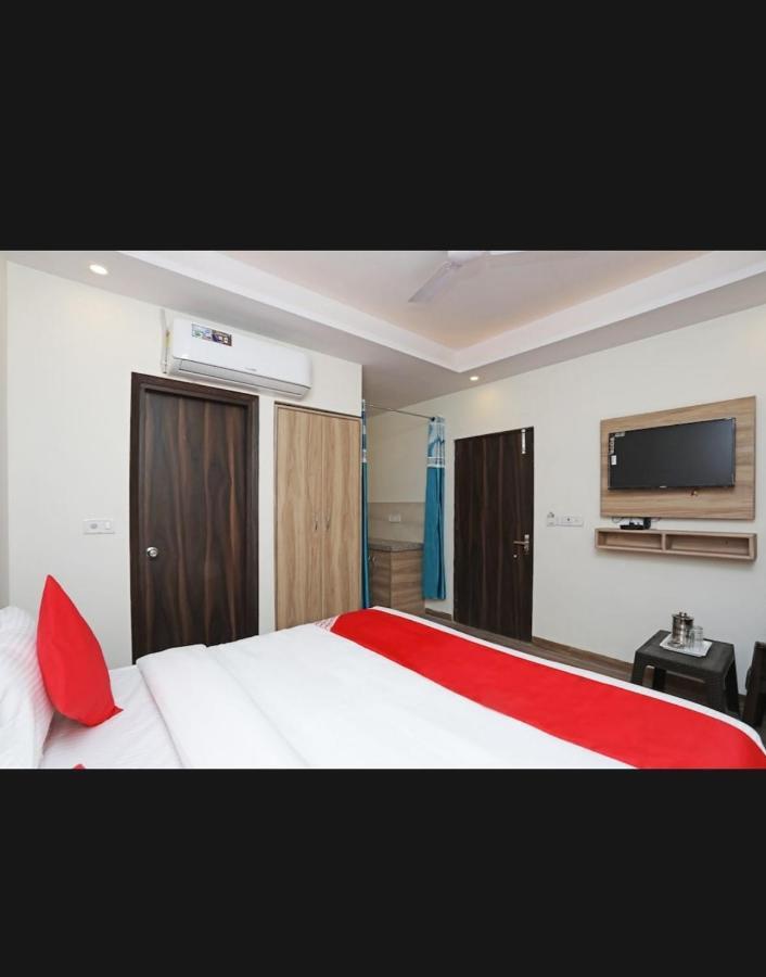 Golden Bliss At Airport Guest house New Delhi