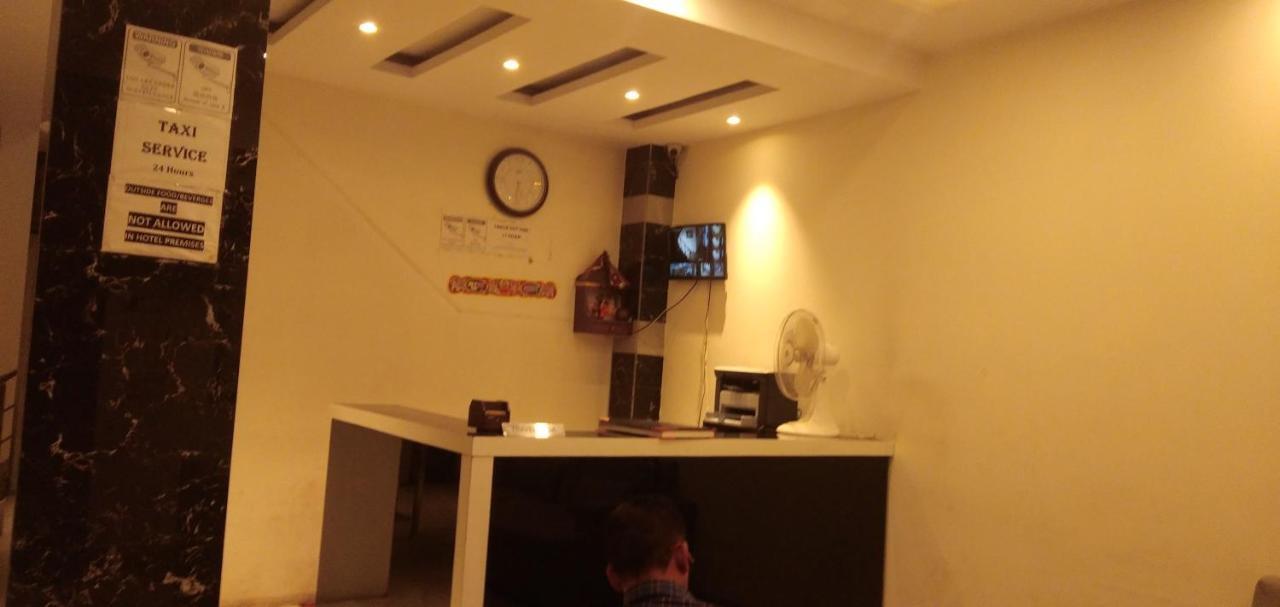 Guest house Golden Bliss At Airport 3*