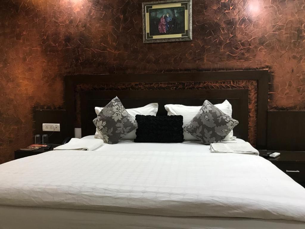 Adb Udhav Palace Hotel New Delhi