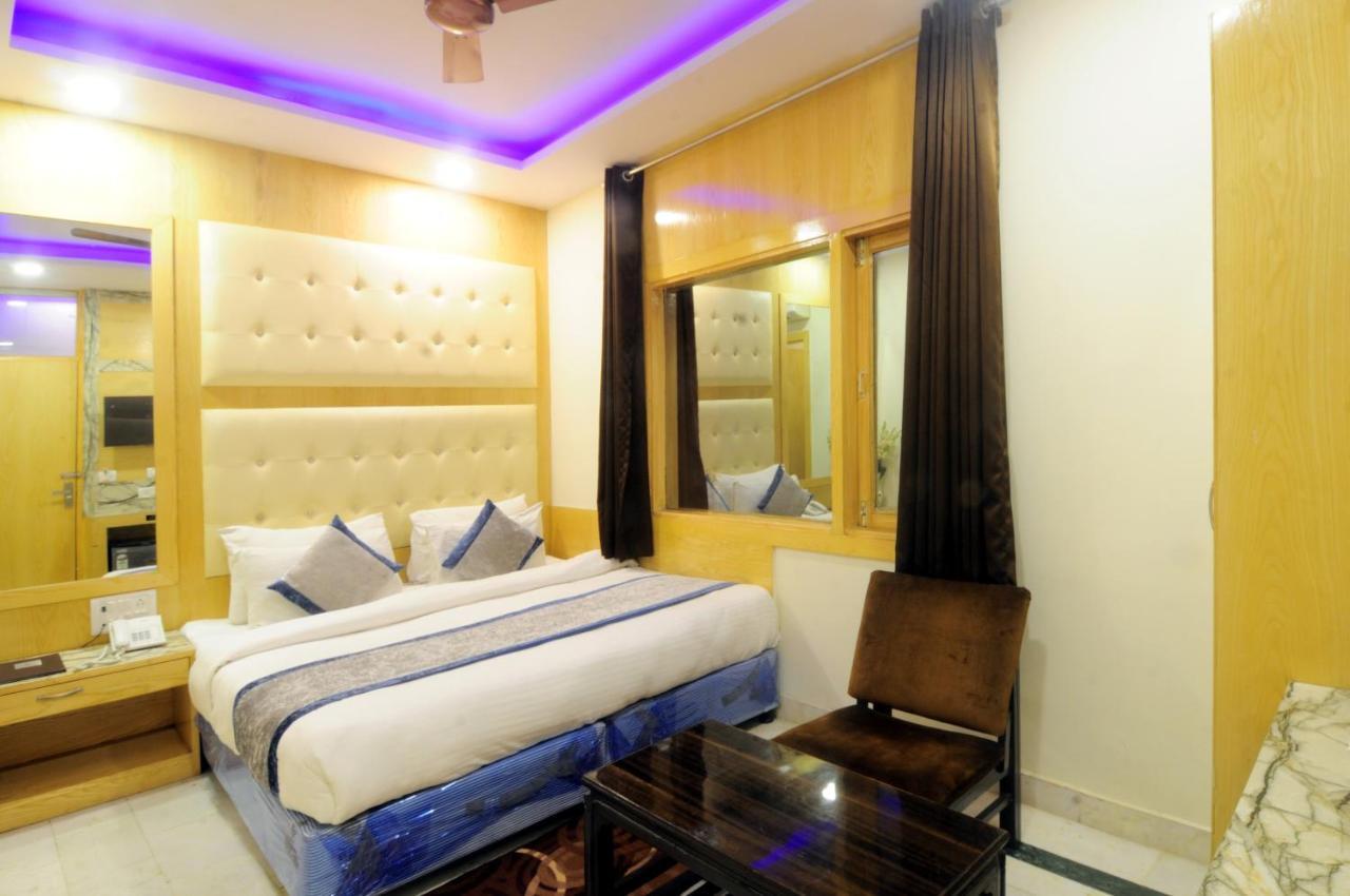 Hotel Karlo Kastle - Paharganj - 3*