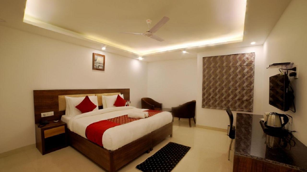 Sky New Delhi