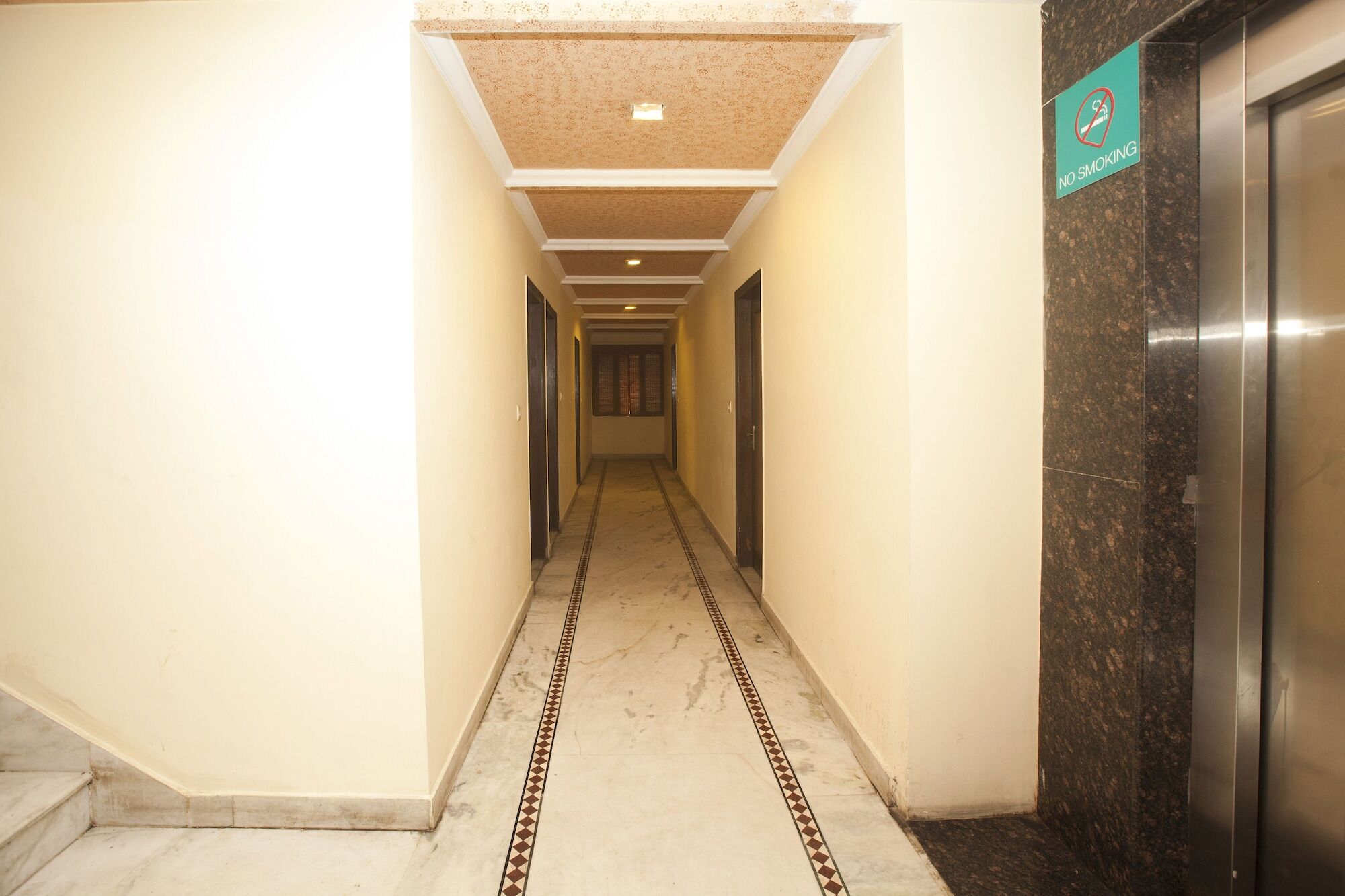 Oyo 337 Anand 3*