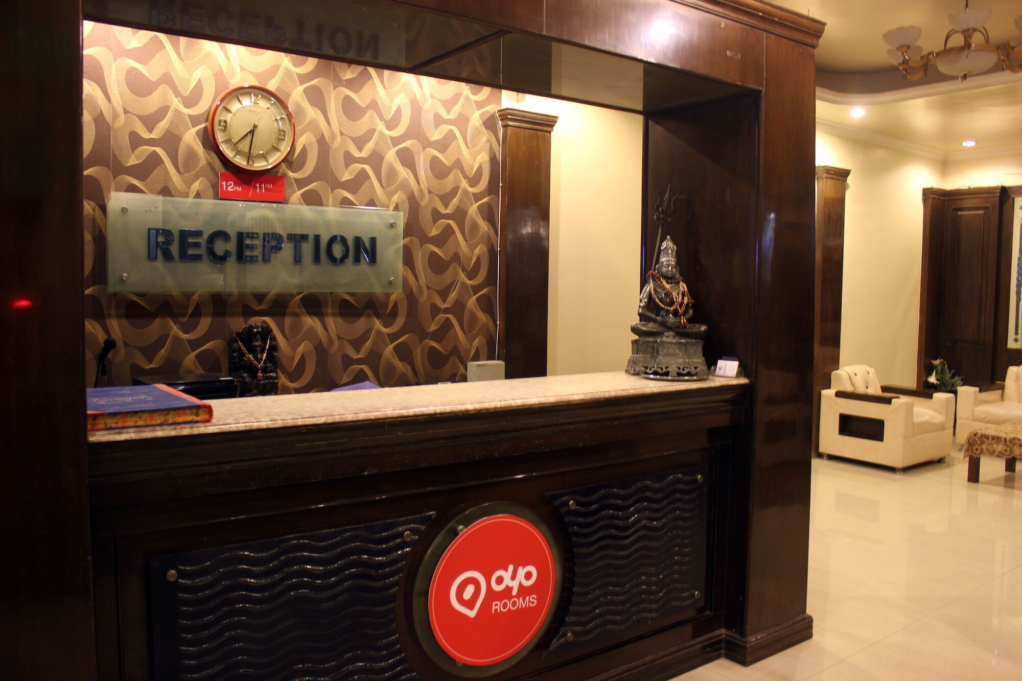 Fabexpress Welcome Palace Near Railway Station