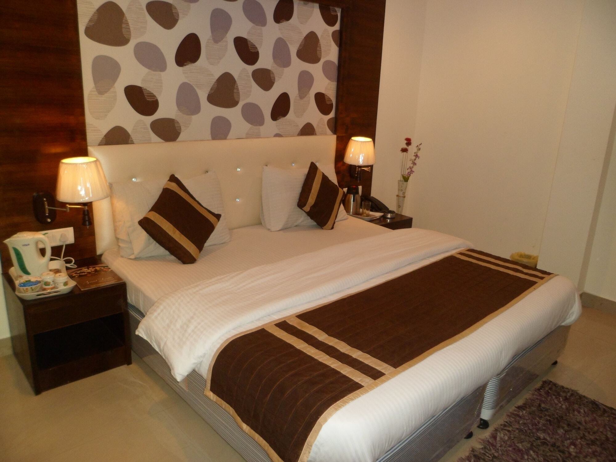 Hotel Check In Rk Ashram New Delhi