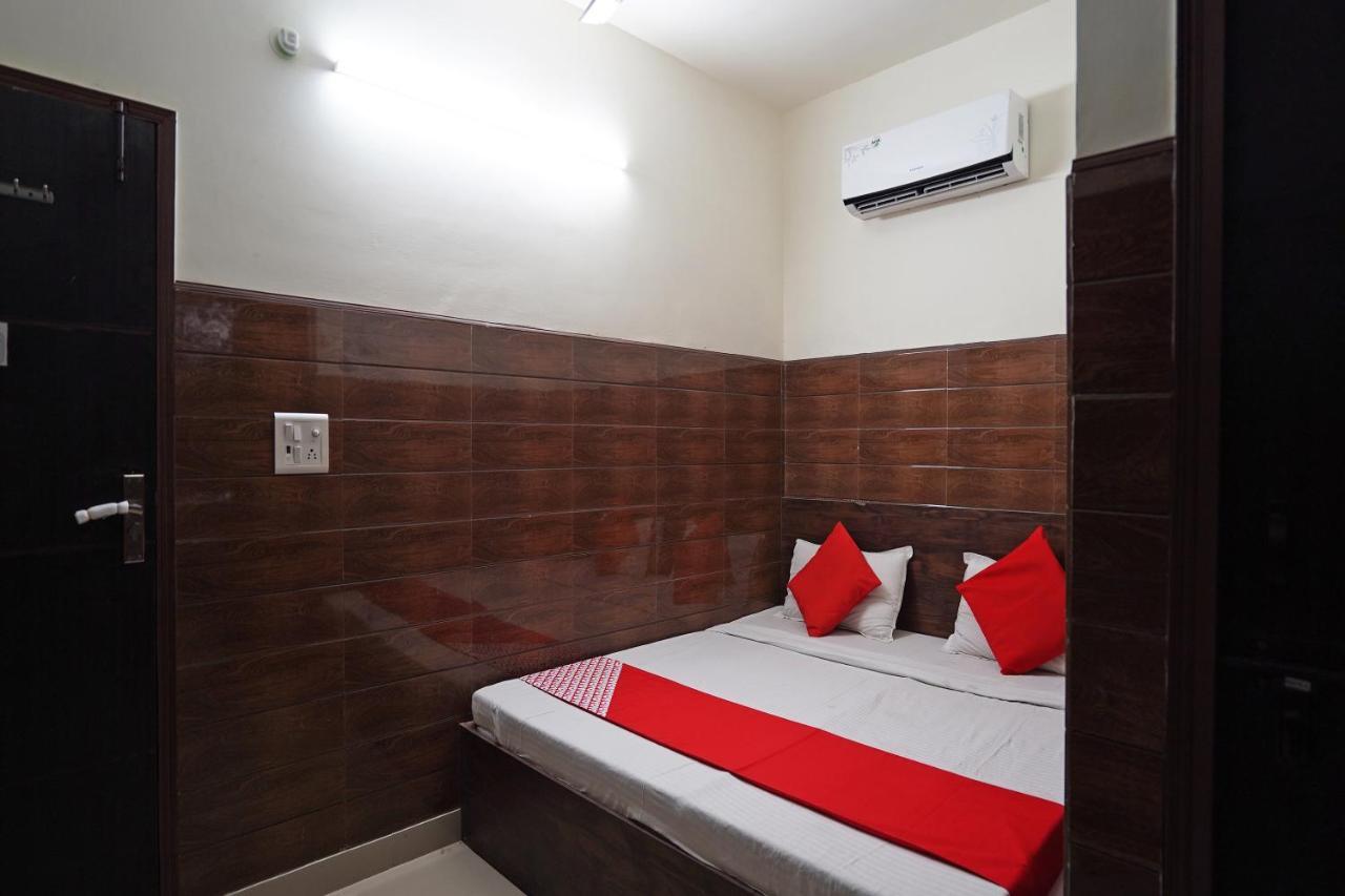 O Shri Sai 3* Delhi (National Capital Territory of India)