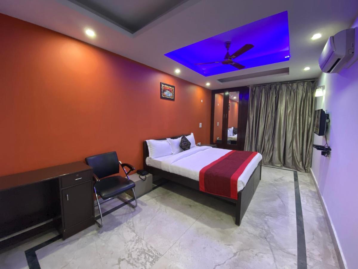 Hotel Jasola 82 Inn 3* New Delhi