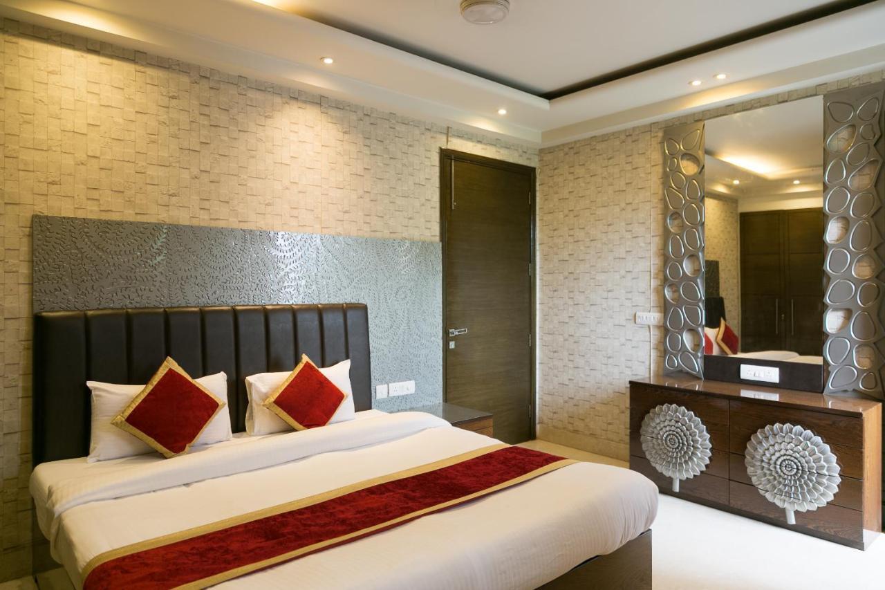 Under My Roof - Premium Bed & Breakfast