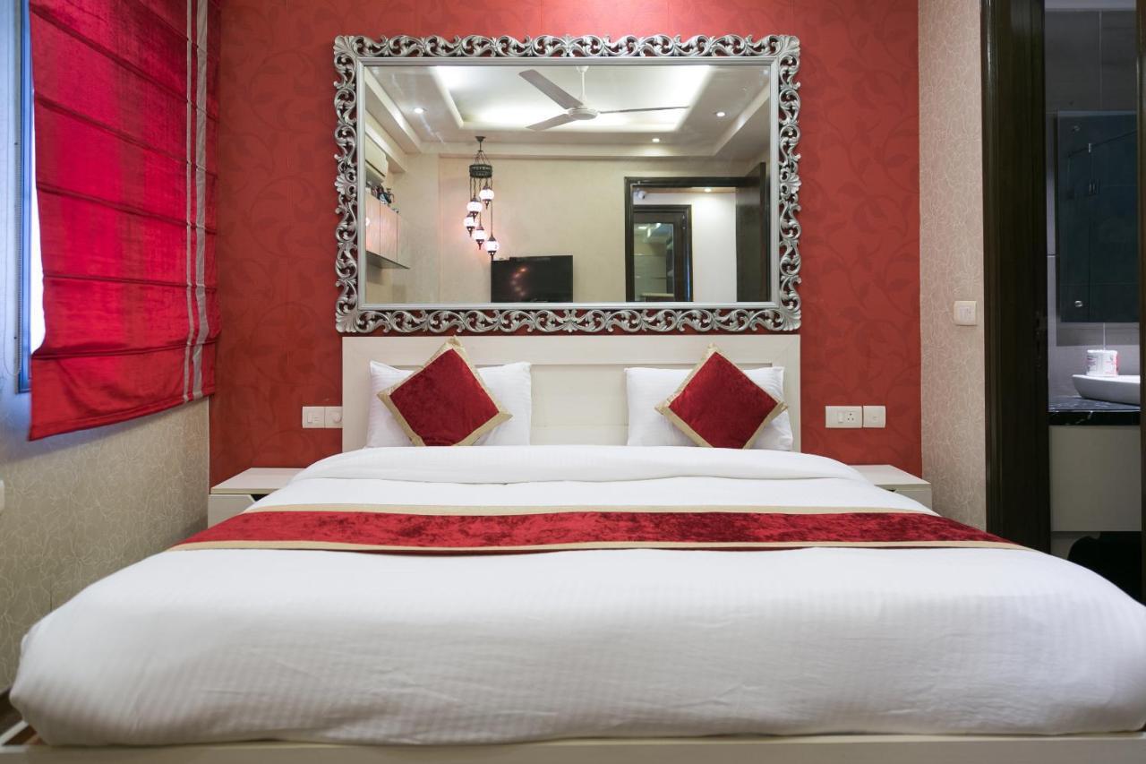 Bed & Breakfast Under My Roof - Premium New Delhi
