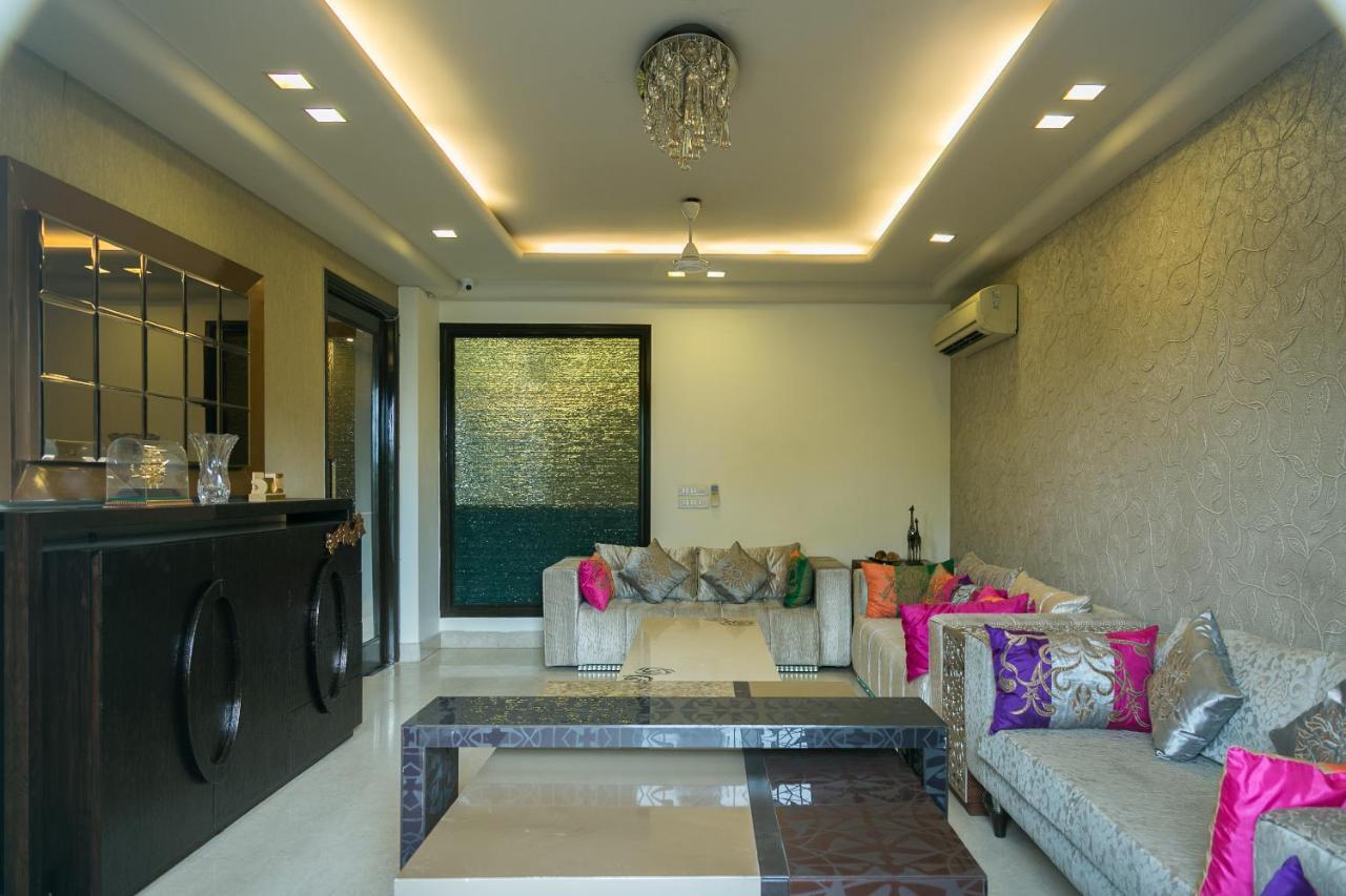 Under My Roof - Premium Bed & Breakfast New Delhi