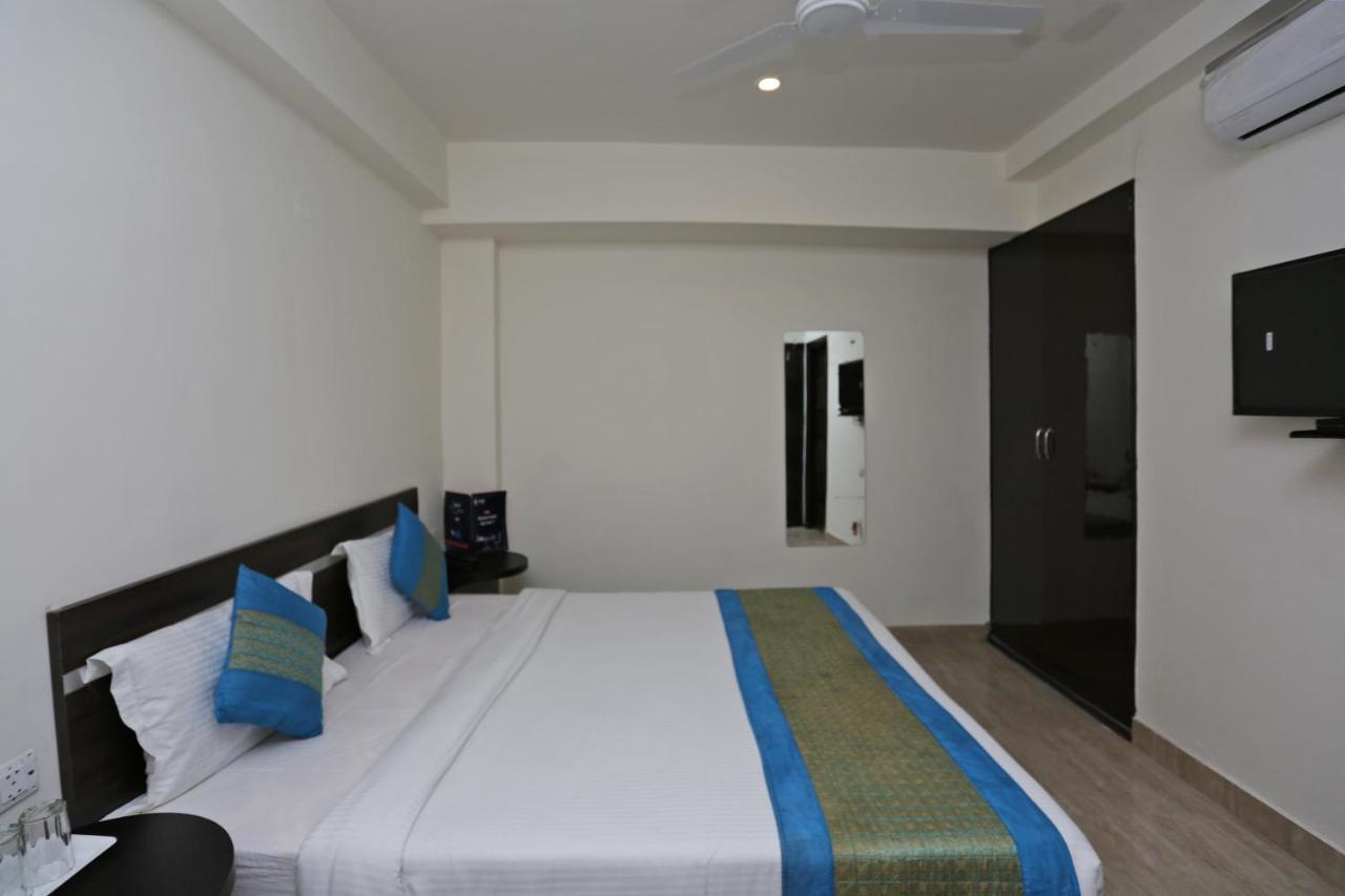 Hotel The Westend Green New Delhi