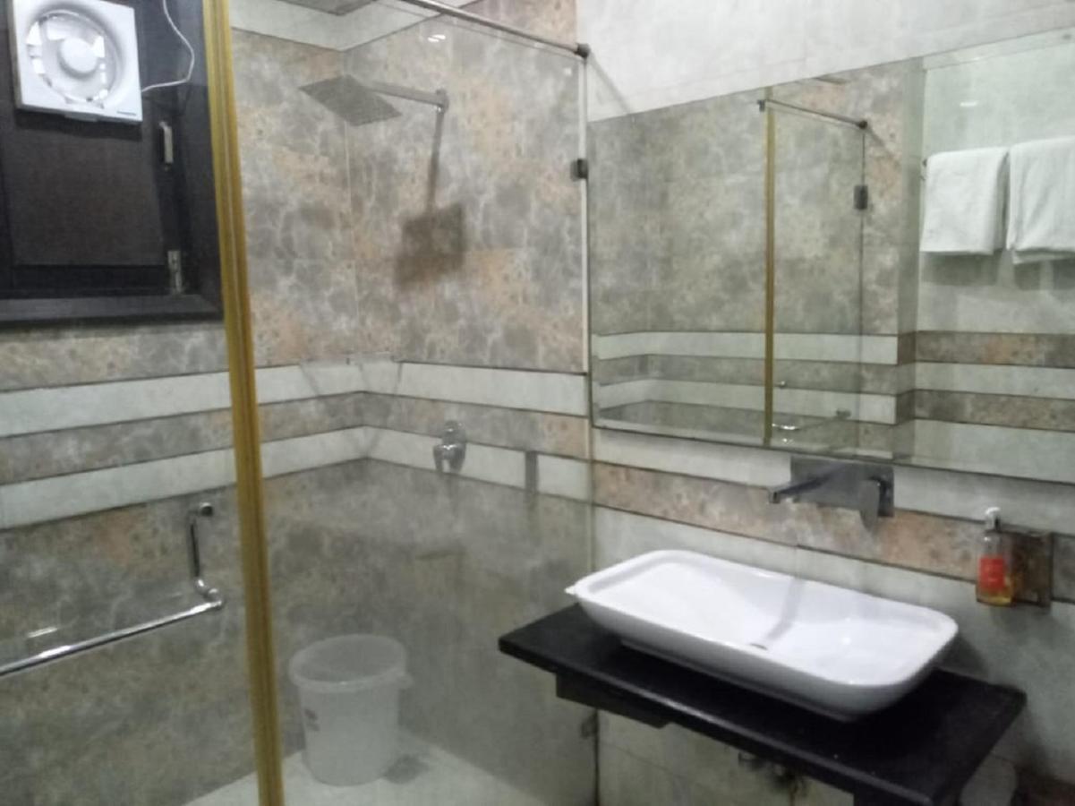 Vivah Residency Hotel 3*