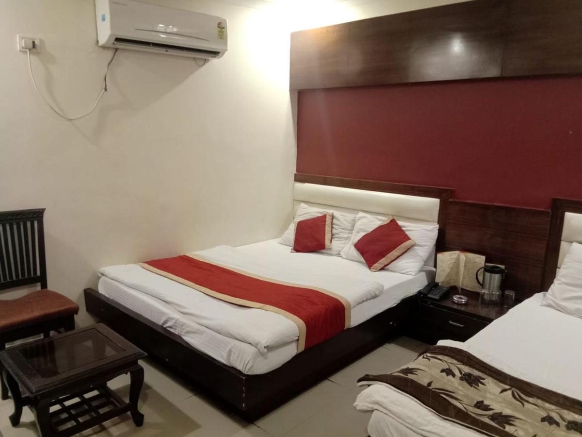 Star Palace 2* New Delhi