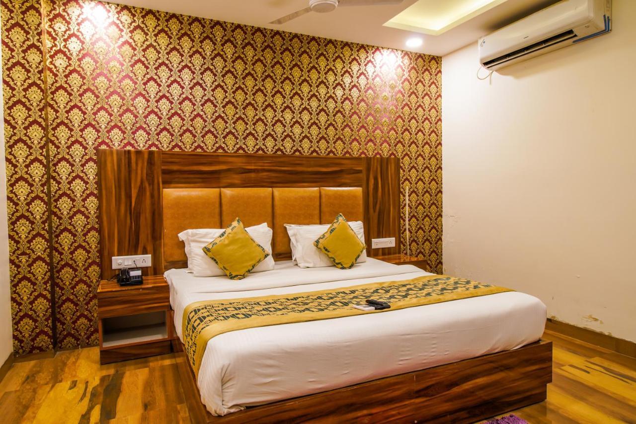 Hotel Olivia Entrance Delhi Airport Mahipalpur 3*