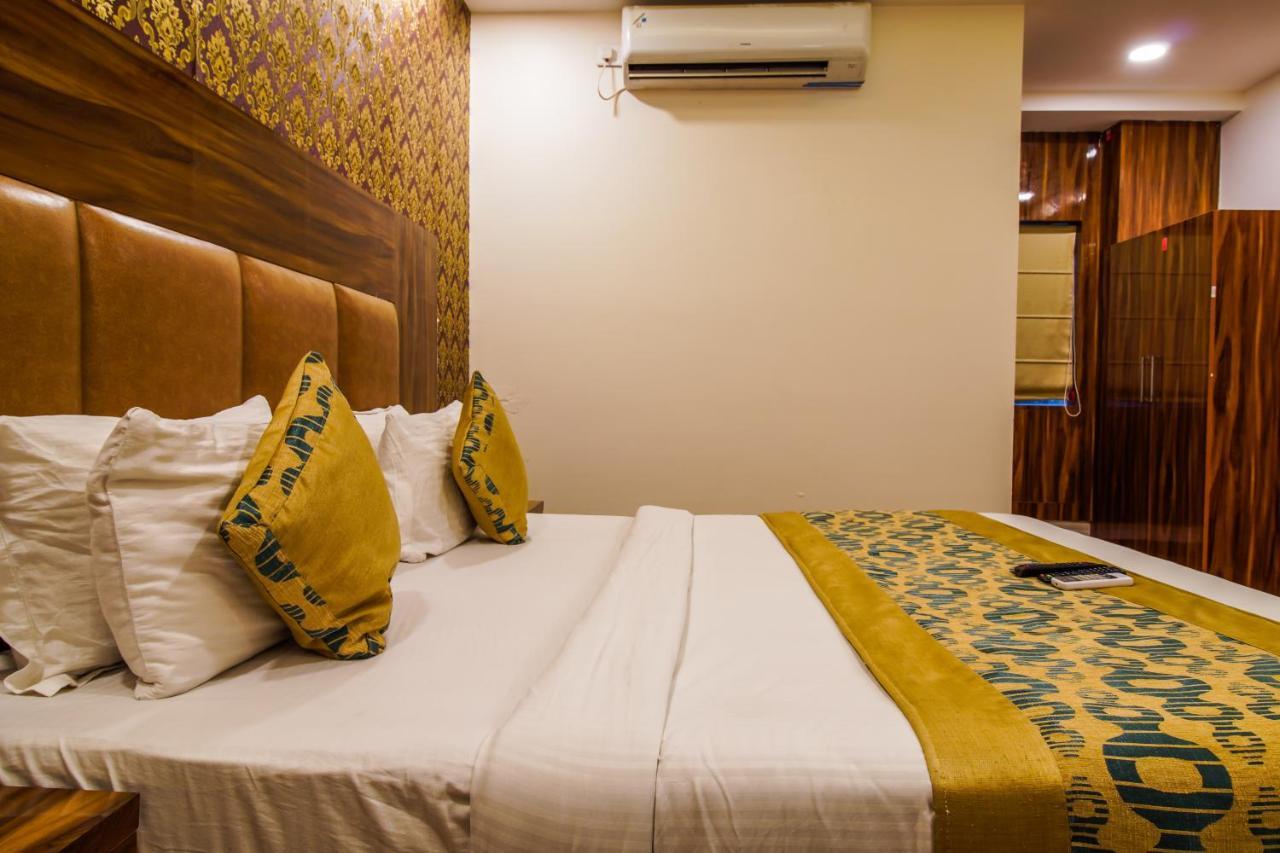 Olivia Entrance Delhi Airport Mahipalpur New Delhi