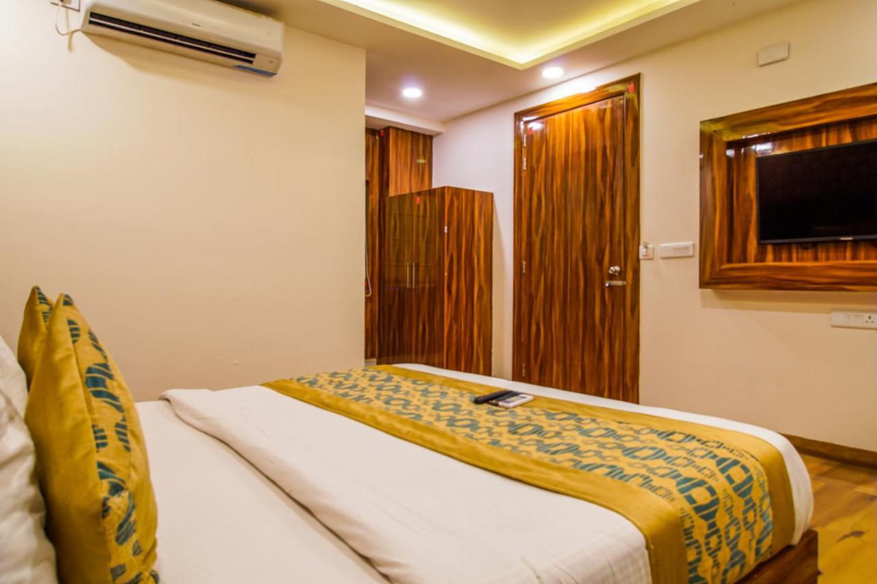 Hotel Olivia Entrance Delhi Airport Mahipalpur